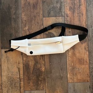 Free People movement belt bag m/l nwot